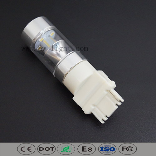  3156 Reemplazar la bombilla de señal de giro del automóvil LED de alto rendimiento T20