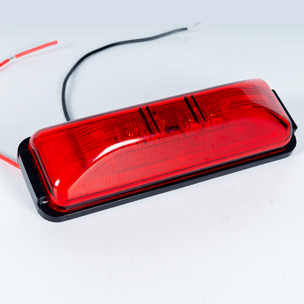 Luz indicadora de remolque LED roja de montaje en superficie de 4 "